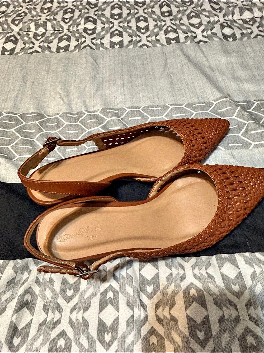 Universal thread Woven Pointed-Toe Slingback Heels Brown US 7.5 - Picture 3 of 6
